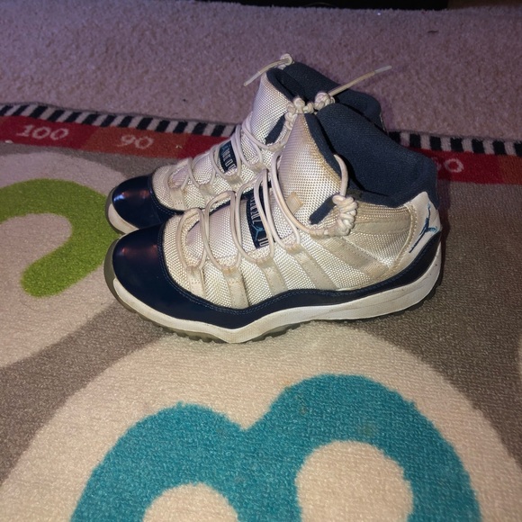 Retro Nike Air Jordan 11 boys 1Y - EUC - Picture 3 of 7
